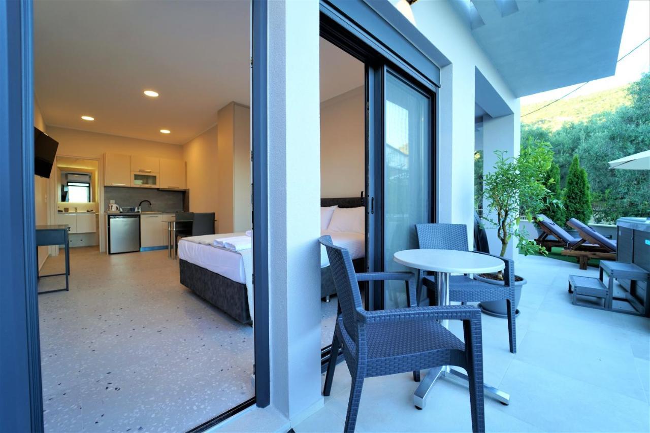 Moonlight Suites Parga Exteriér fotografie